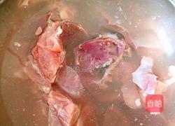 猪心瘦肉汤的做法图解1