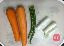 清炒胡萝卜丝的做法图解1