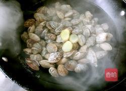 蛤蜊黄瓜汤的做法图解2