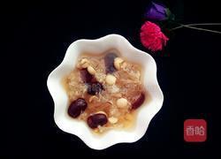 银耳莲子汤的做法图解6