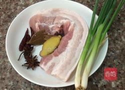 葱烧五花肉的做法图解1