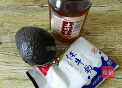 牛油果奶昔的做法图解1