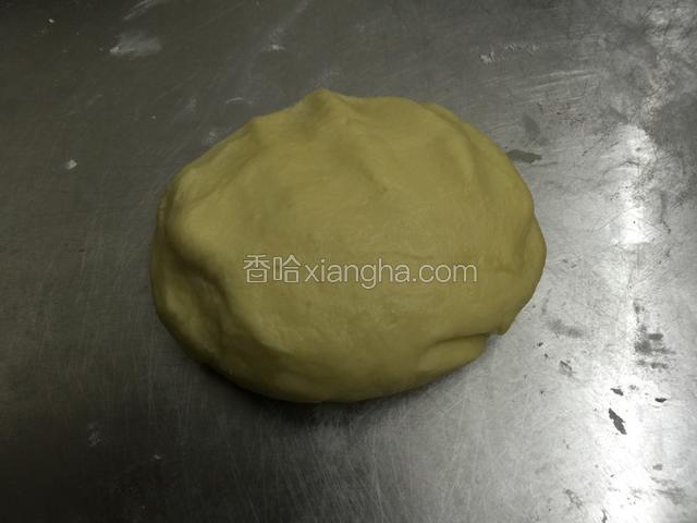 没有干粉之后用保鲜膜包起来醒10分钟
