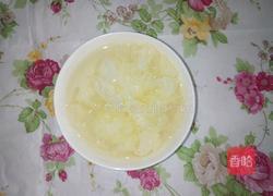 冰糖雪梨银耳粥的做法图解1