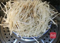 清蒸金针菇鲫鱼的做法图解4