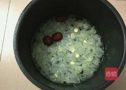 冬瓜莲子银耳羹的做法图解4