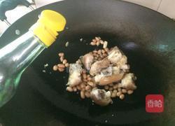 花生炖猪蹄的做法图解8