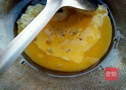 番茄酱炒饭的做法图解3