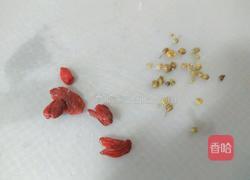 枸杞菊花茶的做法图解2