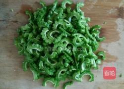 麻酱苦瓜的做法图解2