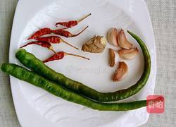 干煸小鱼的做法图解1