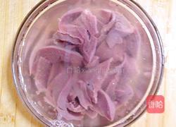 猪肝炒菠菜的做法图解1