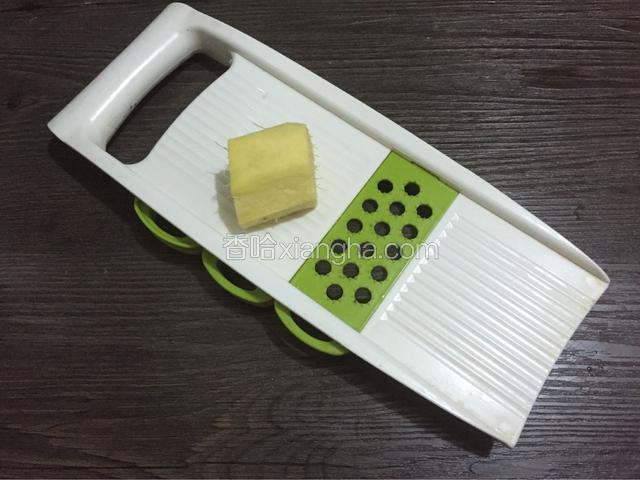 姜去皮擦成蓉