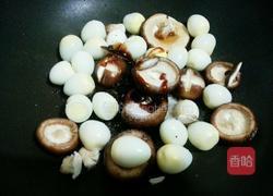 香菇鹌鹑蛋汤的做法图解4