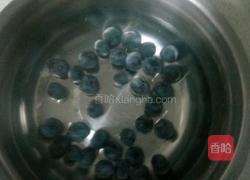 柠檬蓝莓苏打的做法图解2