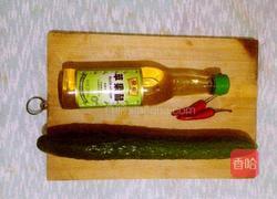 酸甜黄瓜条的做法图解1