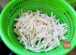 炸莲藕条的做法图解2