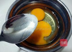 酸豆角炒鸡蛋的做法图解4