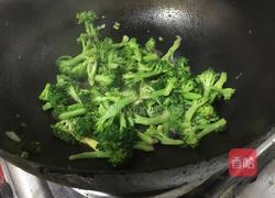 炒西兰花的做法图解5