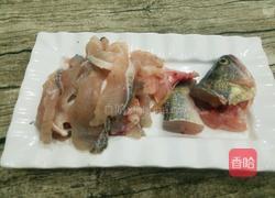 果粒浇汁鲈鱼的做法图解2