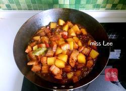 五花肉炖土豆的做法图解10