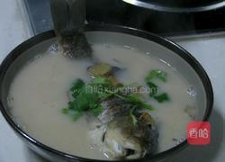 奶白鲫鱼汤的做法图解4