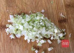 胡萝卜木耳馅饺子的做法图解5