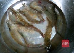 水煮鸡尾虾的做法图解1