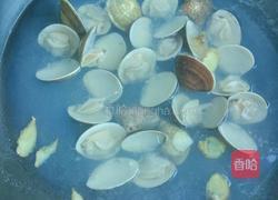 文蛤蒸蛋的做法图解1