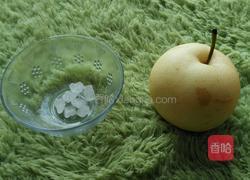 冰糖炖雪梨的做法图解1