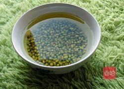 绿豆浆的做法图解1