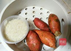 糙米红薯粥的做法图解1