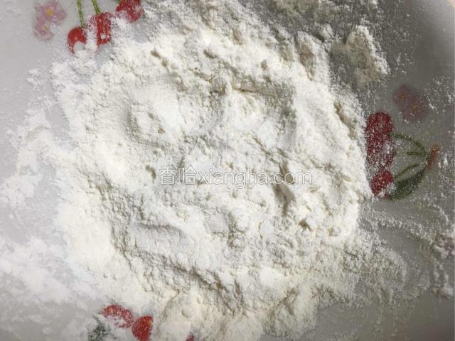 辅料：面粉；