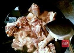 羊肉汤的做法图解1