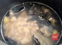 菱角鸡脚汤的做法图解5