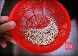 薏米绿豆粥的做法图解1
