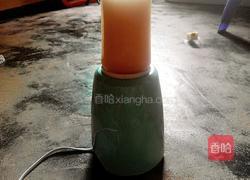 鲜榨梨汁的做法图解4