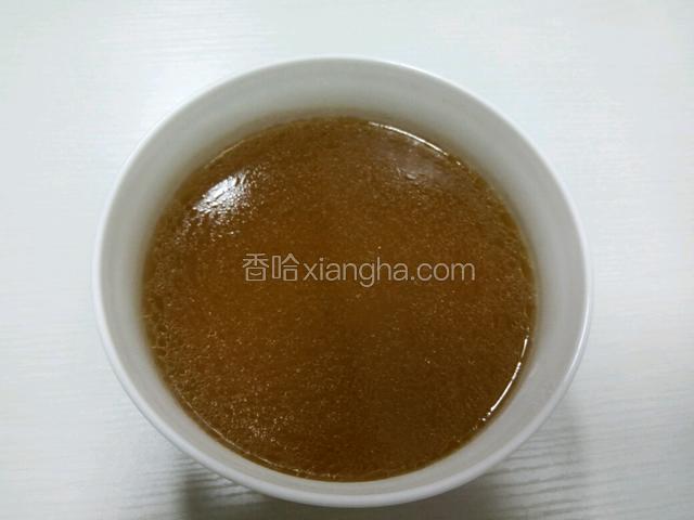 准备400ml牛肉汤