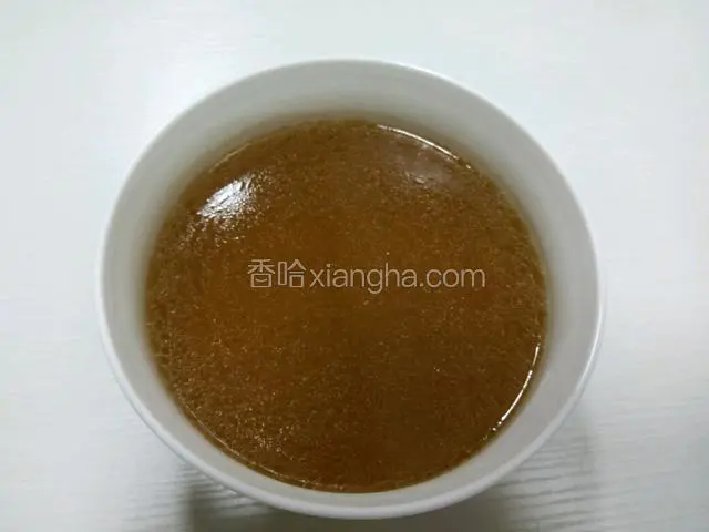 准备400ml牛肉汤