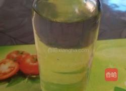 胡萝卜汁的做法图解1