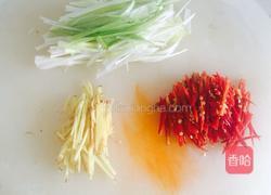 辣子鸭块的做法图解3