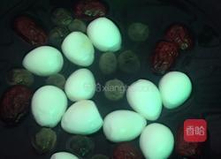 红枣桂圆鹌鹑蛋的做法图解5