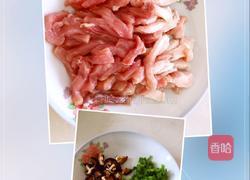 香菇鸡蛋炒乌冬面的做法图解2