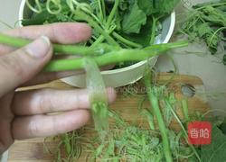 清炒南瓜秧的做法图解2