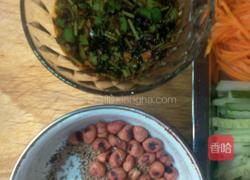 凉拌拉面的做法图解3