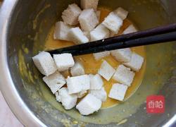 蛋炒馒头的做法图解3
