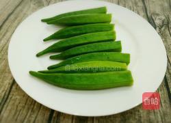 鸡蛋炒秋葵的做法图解1