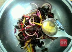 凉拌洋葱黑木耳的做法图解9