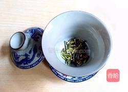 莲子心茶的做法图解2