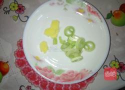 木耳炒西芹的做法图解6